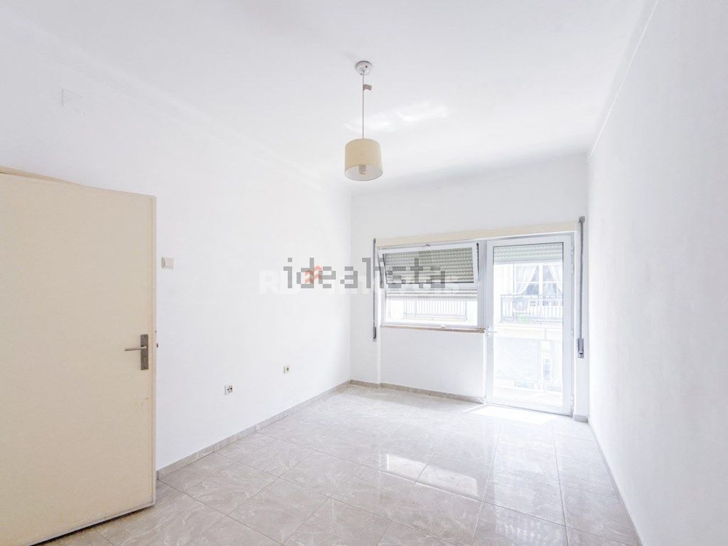 公寓 t3出售在Rua do Montepio Abrantino, 8 - 客厅