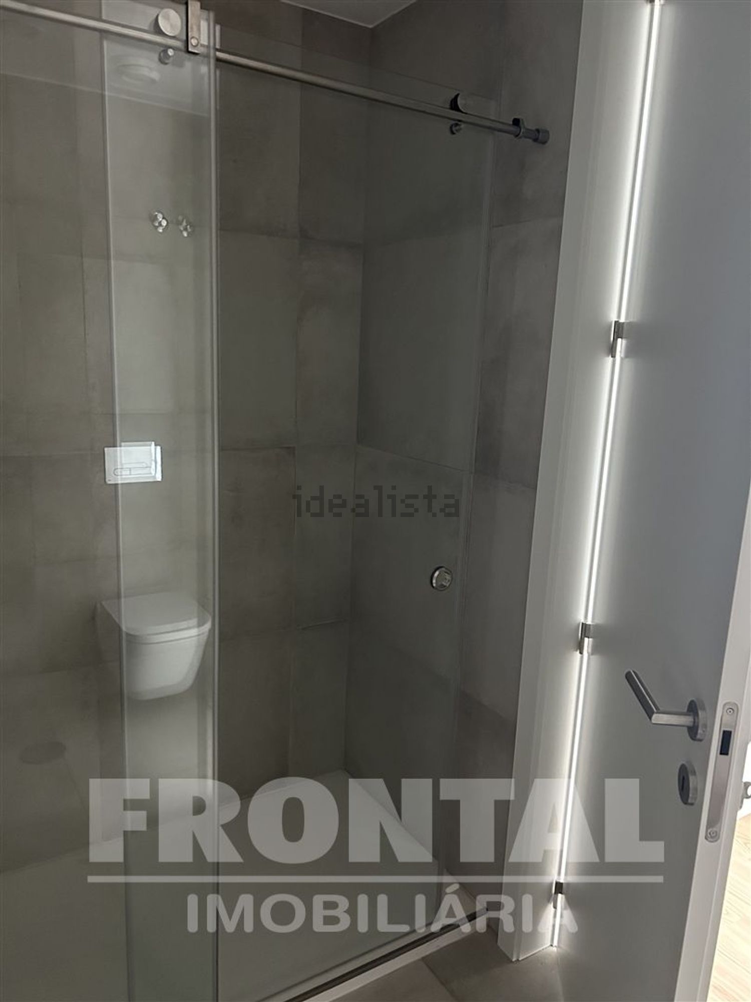 出租公寓 t2在 Hospital São João - Pólo Universitário - 卫生间