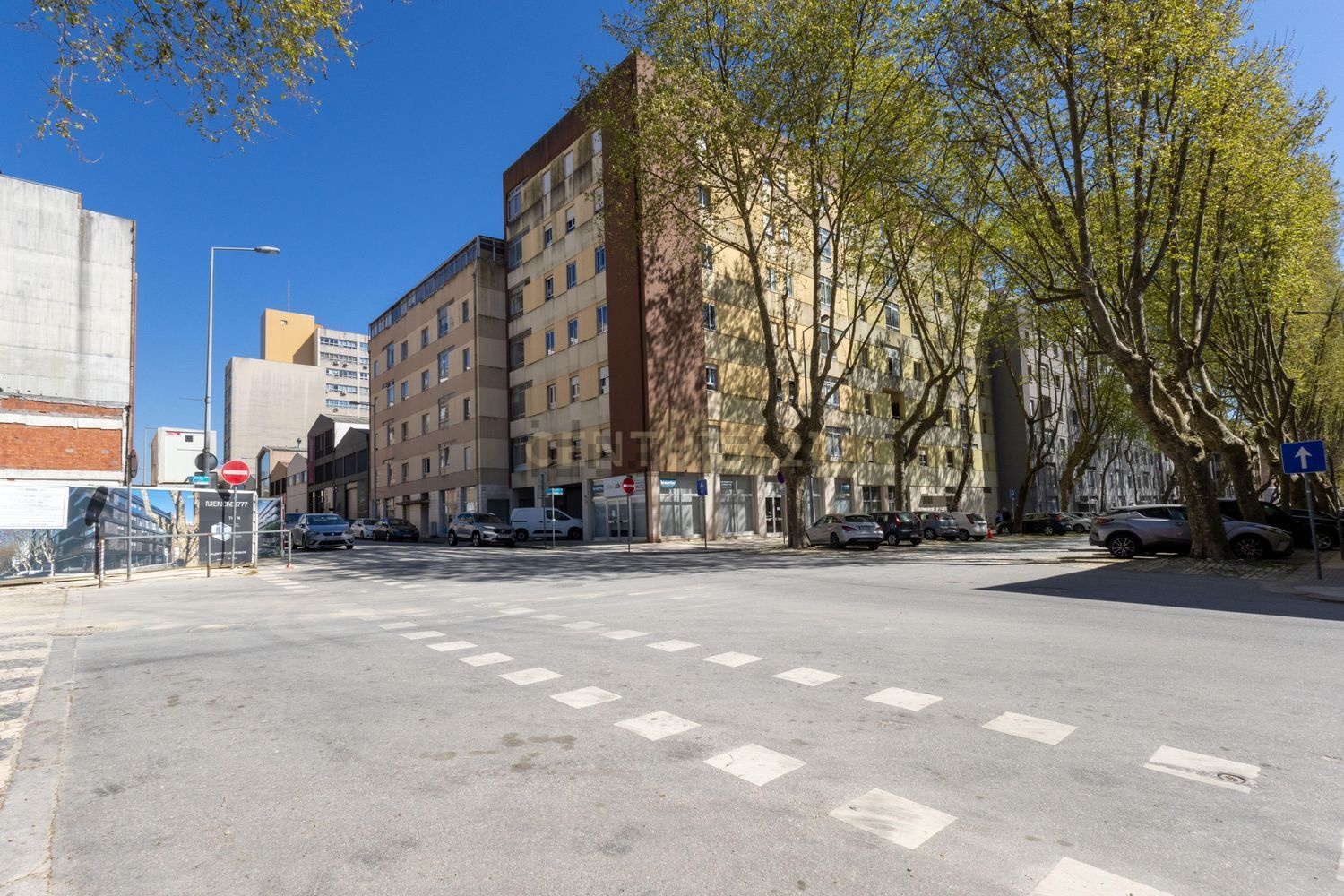 公寓 t2出售在Avenida Comendador Ferreira de Matos, 337 - 视线