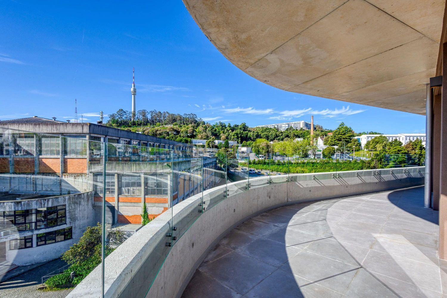 公寓 t3出售在Avenida João Silva Pinto, 564 - 游泳池