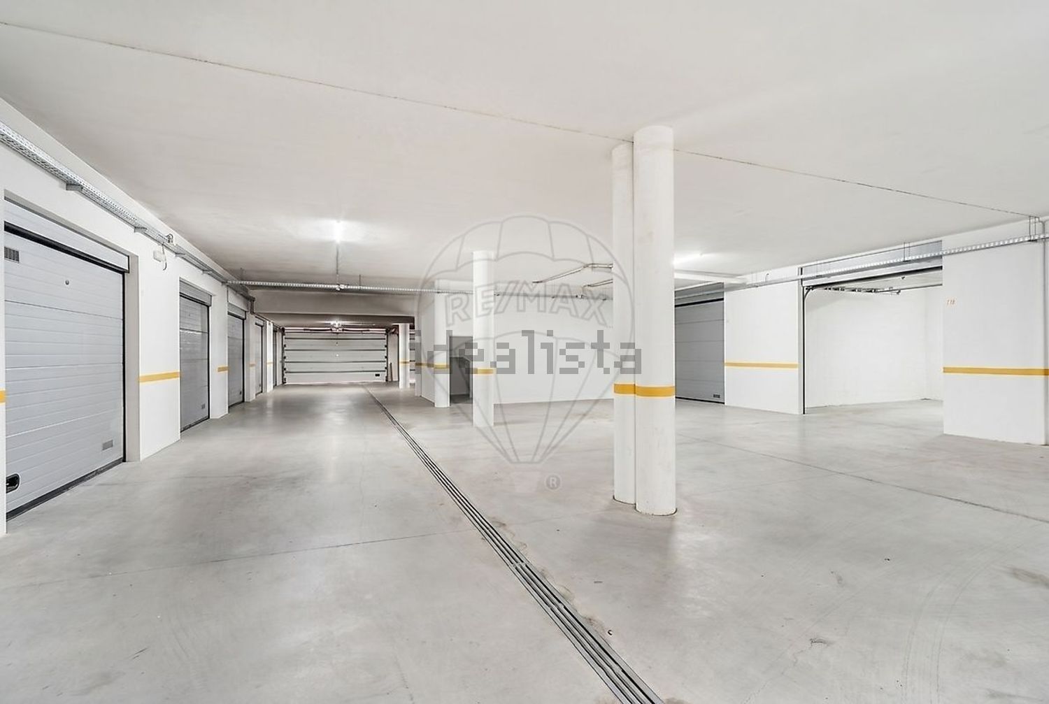 公寓 t3出售在Bairro de São Sebastião - 停车位