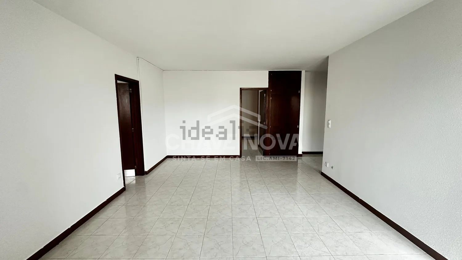 公寓 t3出售在Rua Dom João de Azevedo, 605 - 客厅