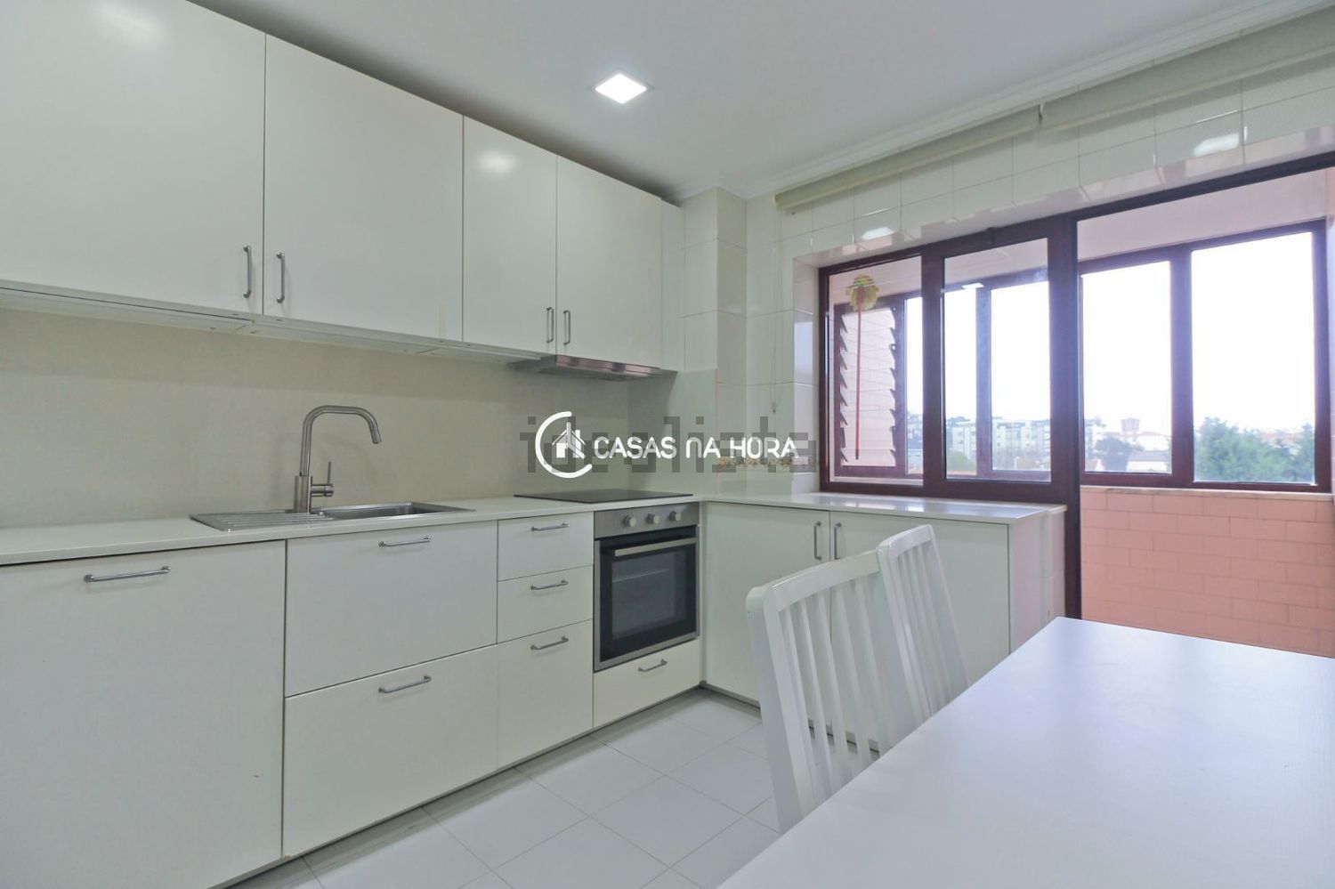出租公寓 t2在 Cooperativa dos Arquitectos - Fonte da Moura - Pedra Verde - 厨房