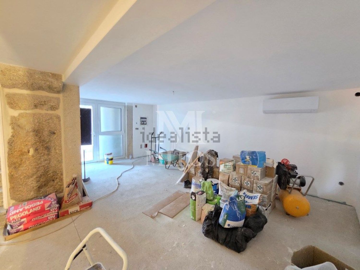 小楼房或独栋别墅出售在 Durrães e Tregosa - 客厅