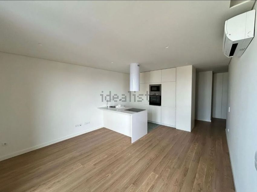 出租公寓 t1在Rua de Faria Guimarães, 899