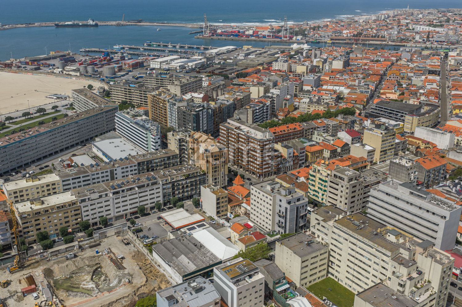 公寓 t4出售在Avenida da República, 305 - 详情