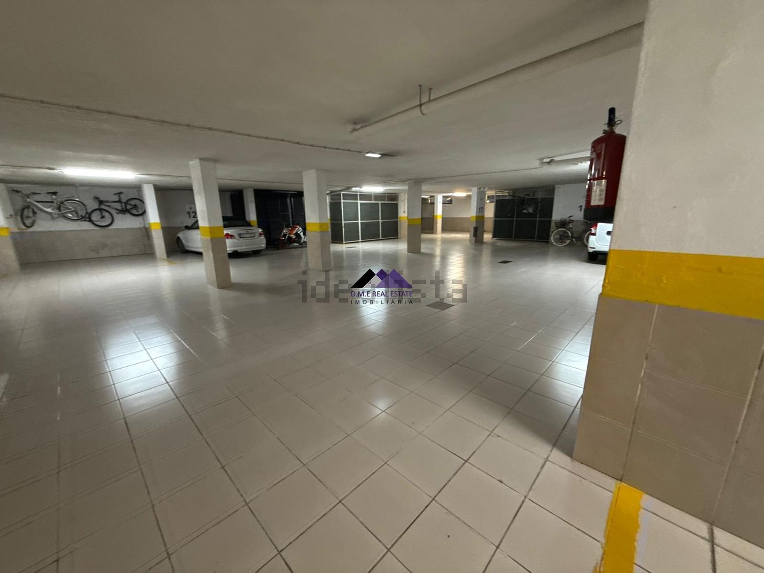 公寓 t3出售在Praceta Alves Redol, 32 - 停车位
