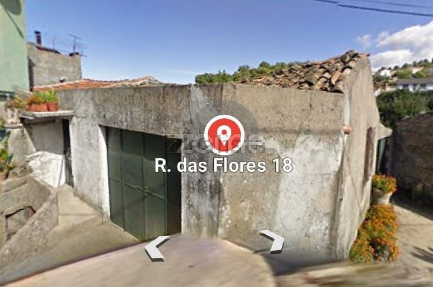 小楼房或独栋别墅出售在Rua António Ferreira de Almeida, 9 - 外立面