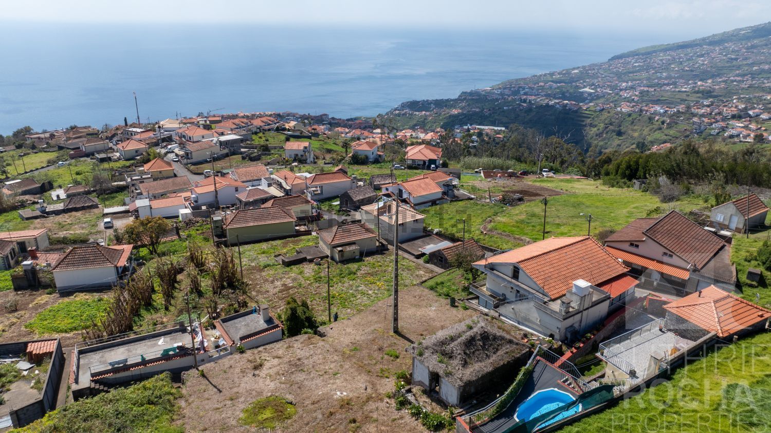 小楼房或独栋别墅出售在 Arco da Calheta - 照片
