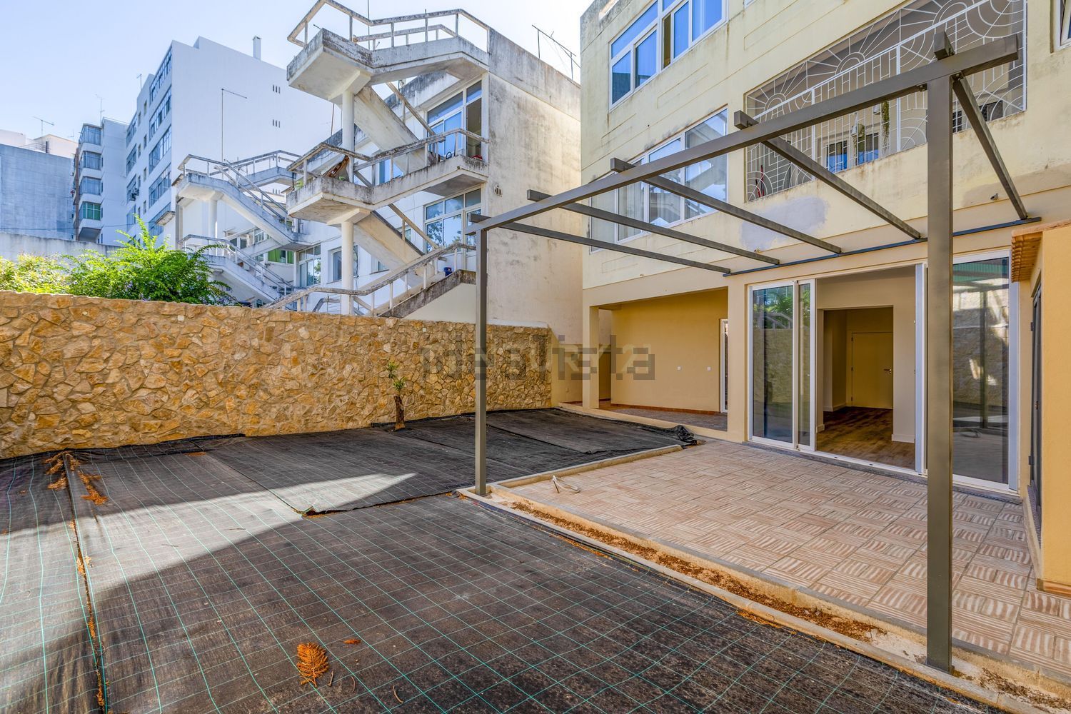公寓 t3出售在Rua Ascensão Guimarães, 53 - 照片