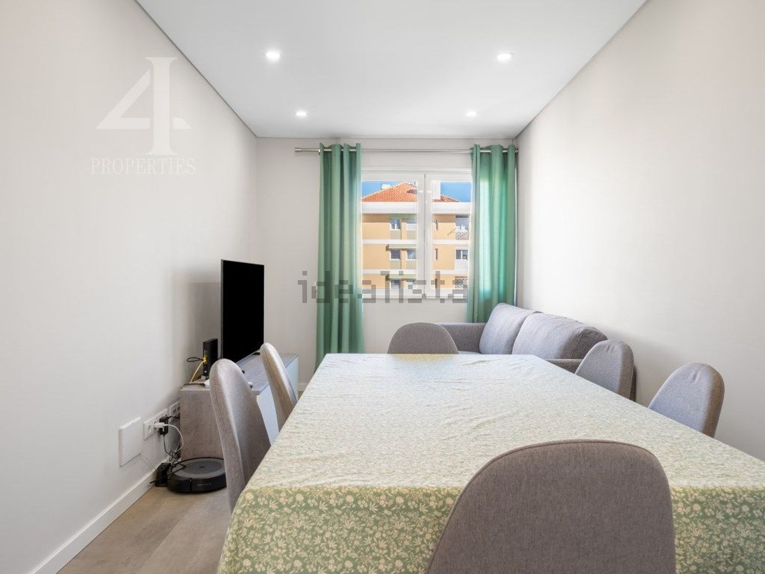 公寓 t2出售在Rua Actriz Adelina Abranches, 13 - 客厅
