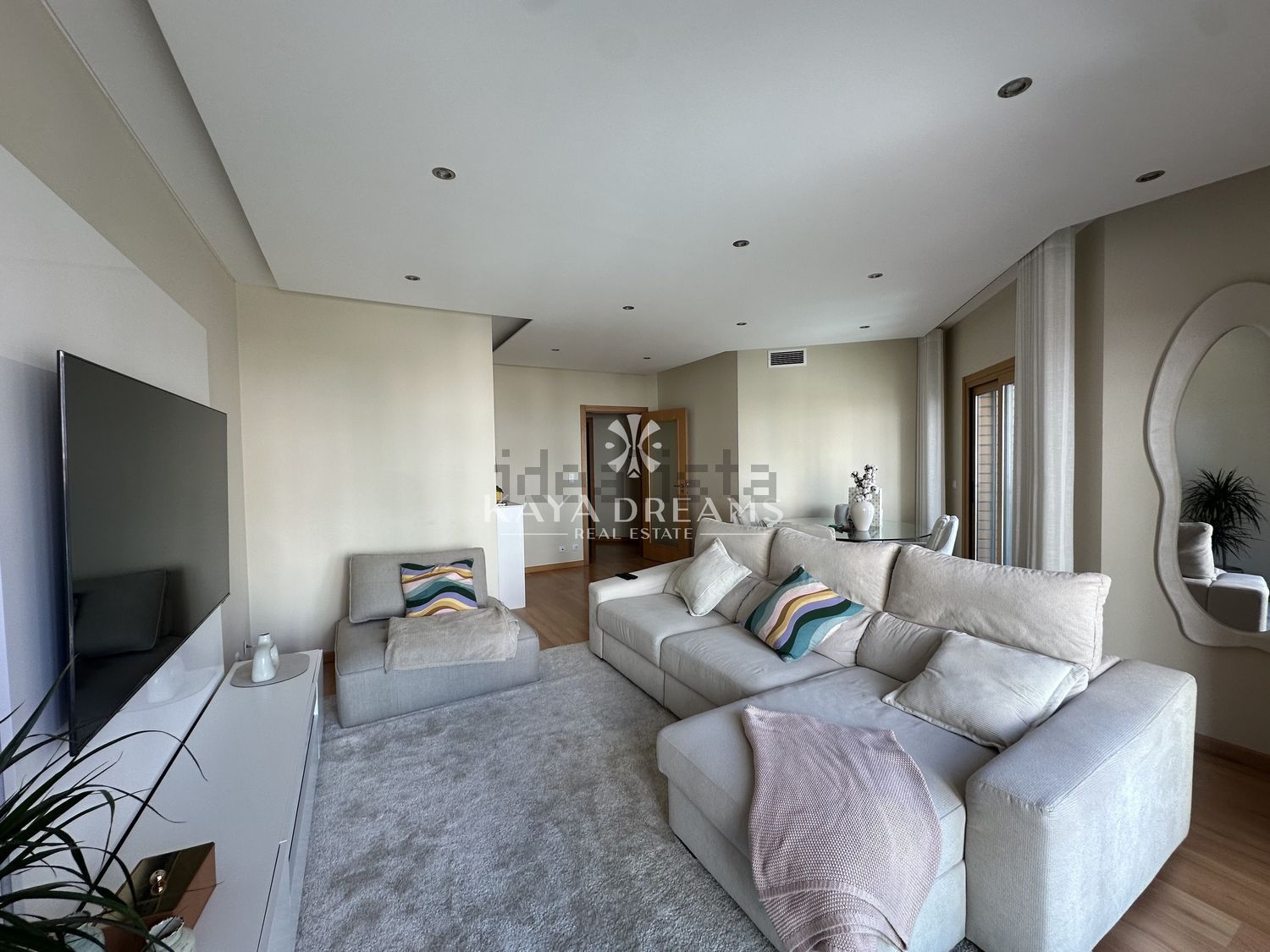 公寓 t2出售在 Ramada e Caneças - 客厅