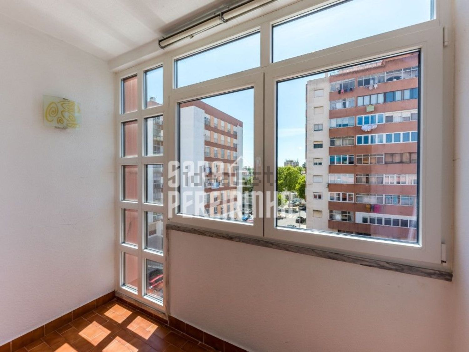 公寓 t2出售在Rua Tony de Matos - 照片