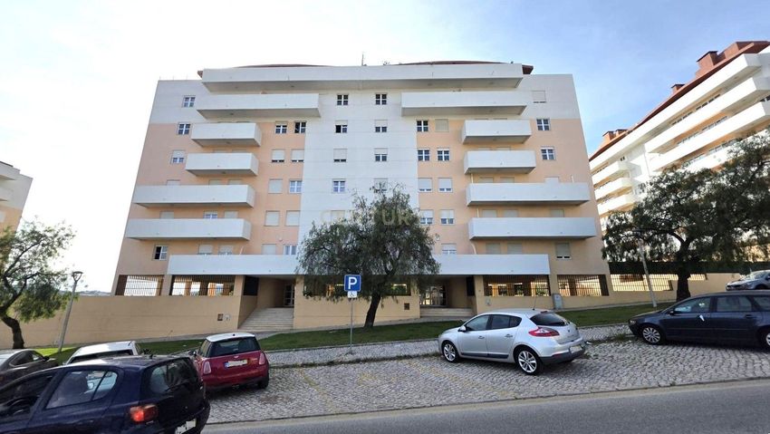 公寓 t3出售在Avenida Coração de Maria, 11
