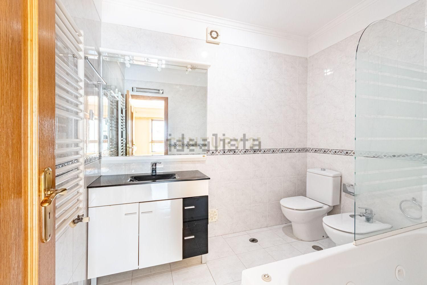 出租公寓 t2在Avenida das Laranjeiras, 36 - 卫生间