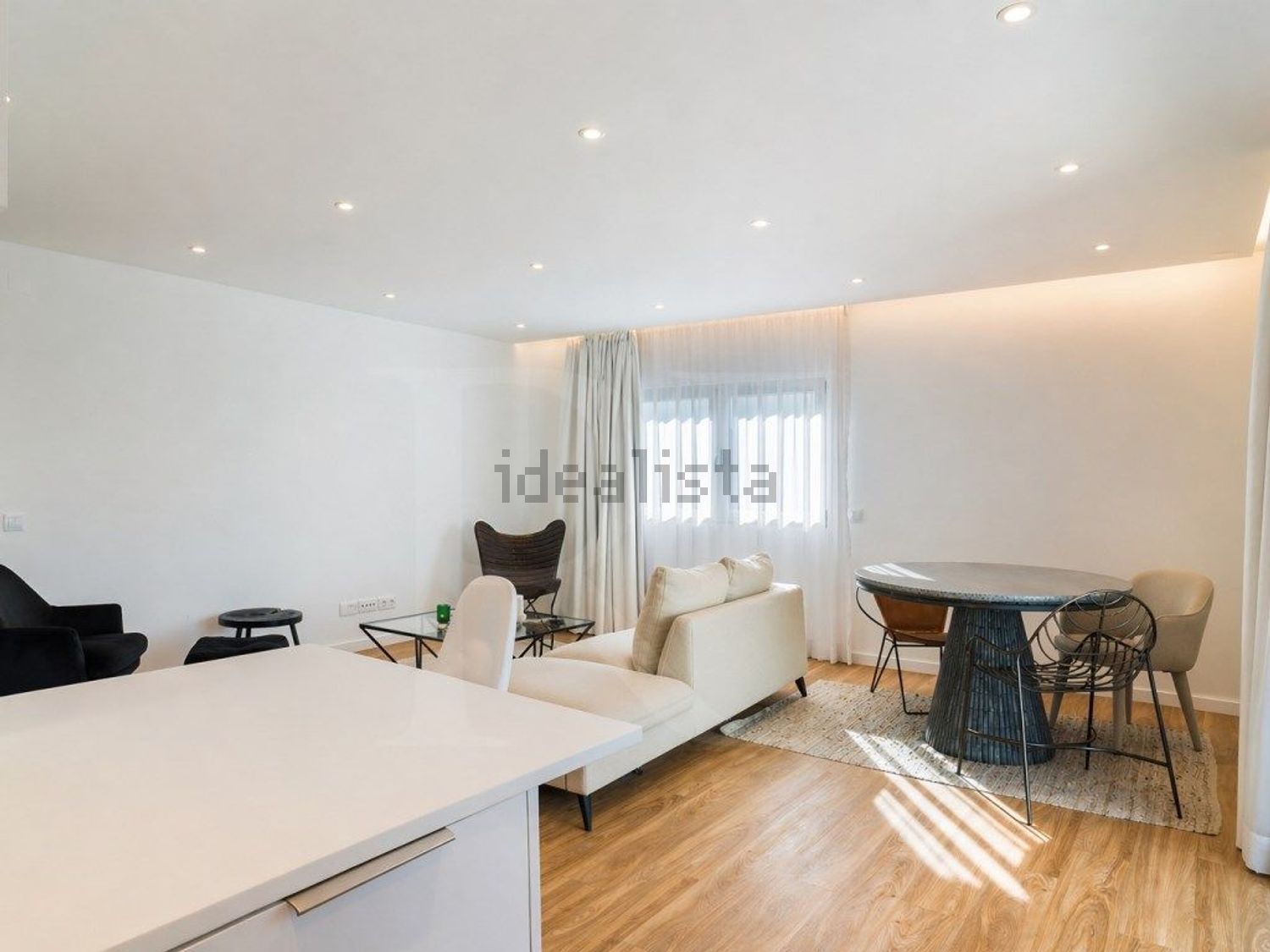 公寓 t2出售在 Alapraia - Livramento - 客厅