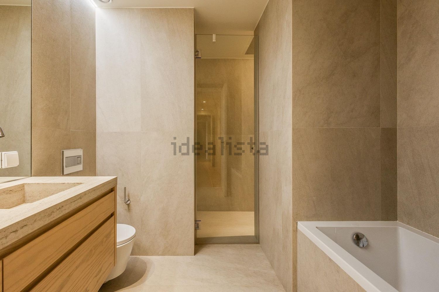 出租顶层公寓在Rua Dom Luís I, 1 D - 卫生间