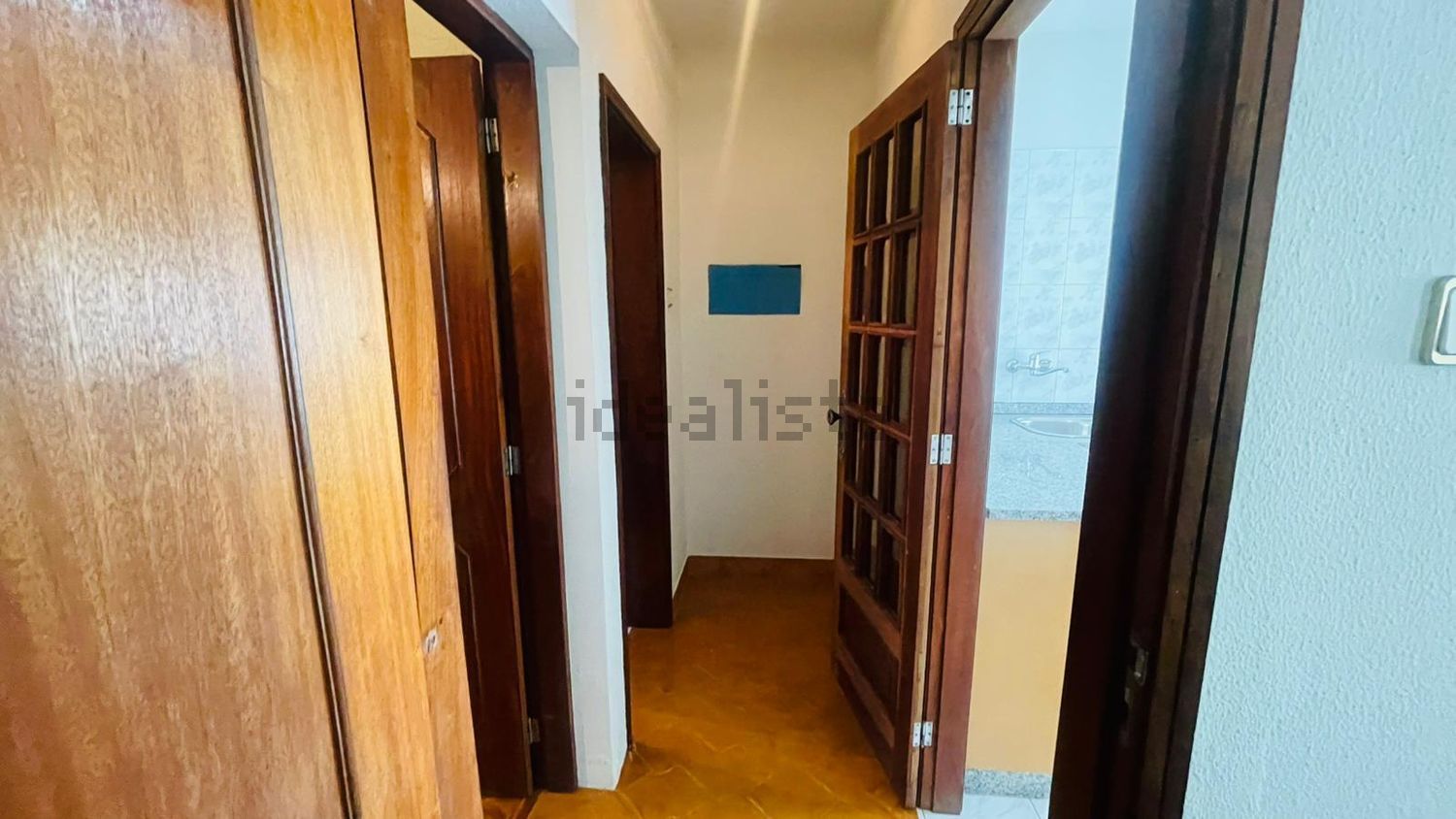 小楼房或独栋别墅出售在Rua da Escola do Viso - 过道