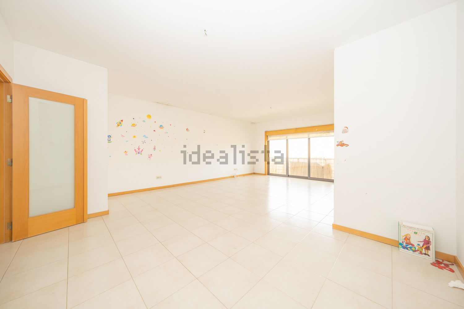 公寓 t3出售在 Urbanização Vila serena - 客厅