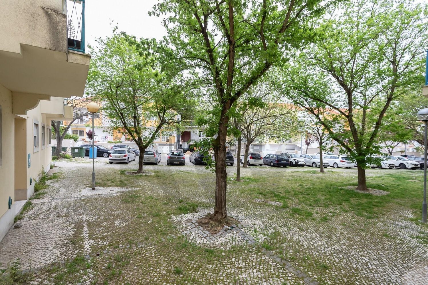 公寓 t2出售在Rua de Alcaniça, 4 - 花园