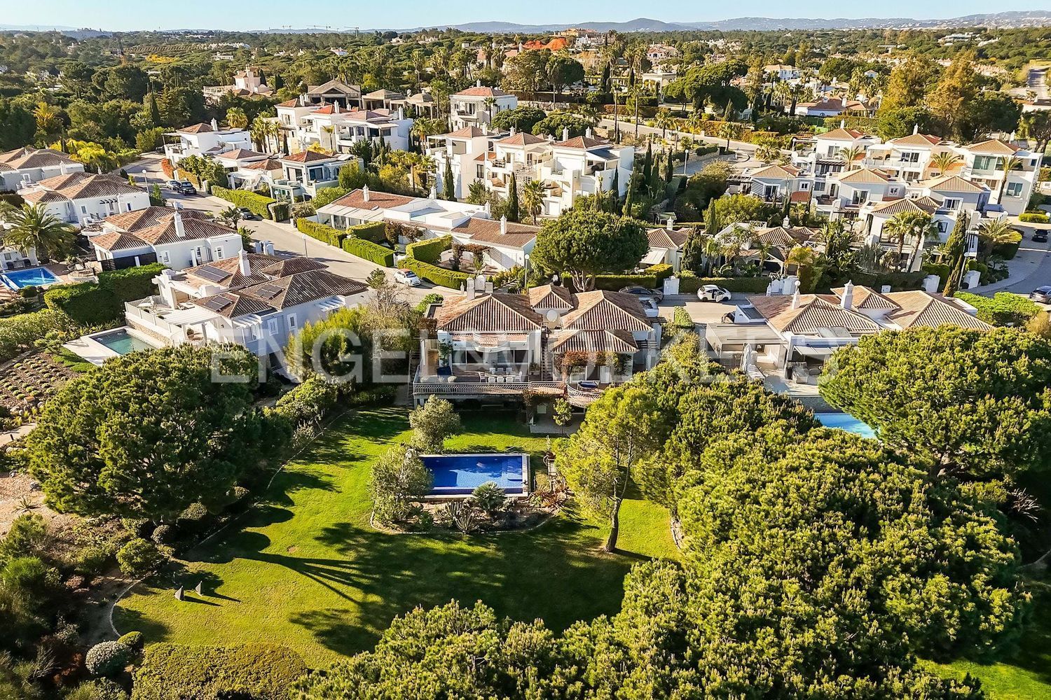 小楼房或别墅出售在 Quinta do Lago - Pinheiros Altos - 照片