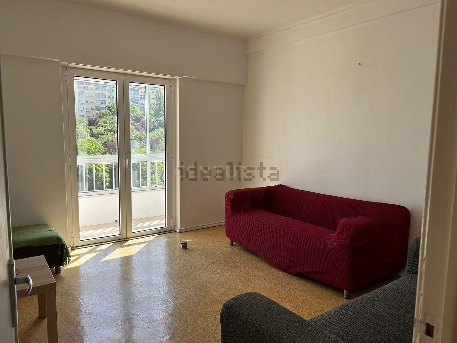 公寓 t2出售在Rua 2 de Abril, 30 - 客厅