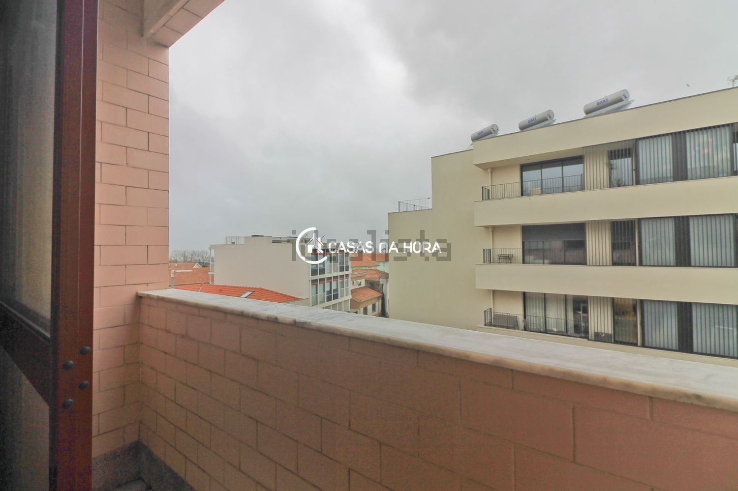 出租公寓 t2在 Cooperativa dos Arquitectos - Fonte da Moura - Pedra Verde - 游泳池