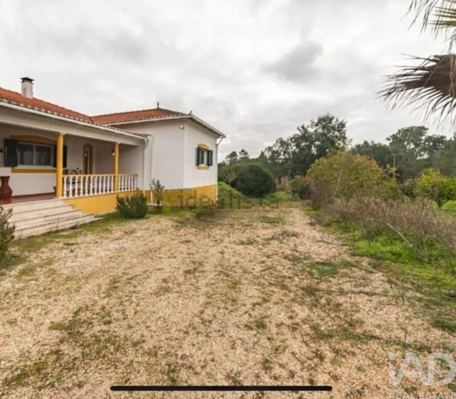 庄园出售在 Erra - 外立面