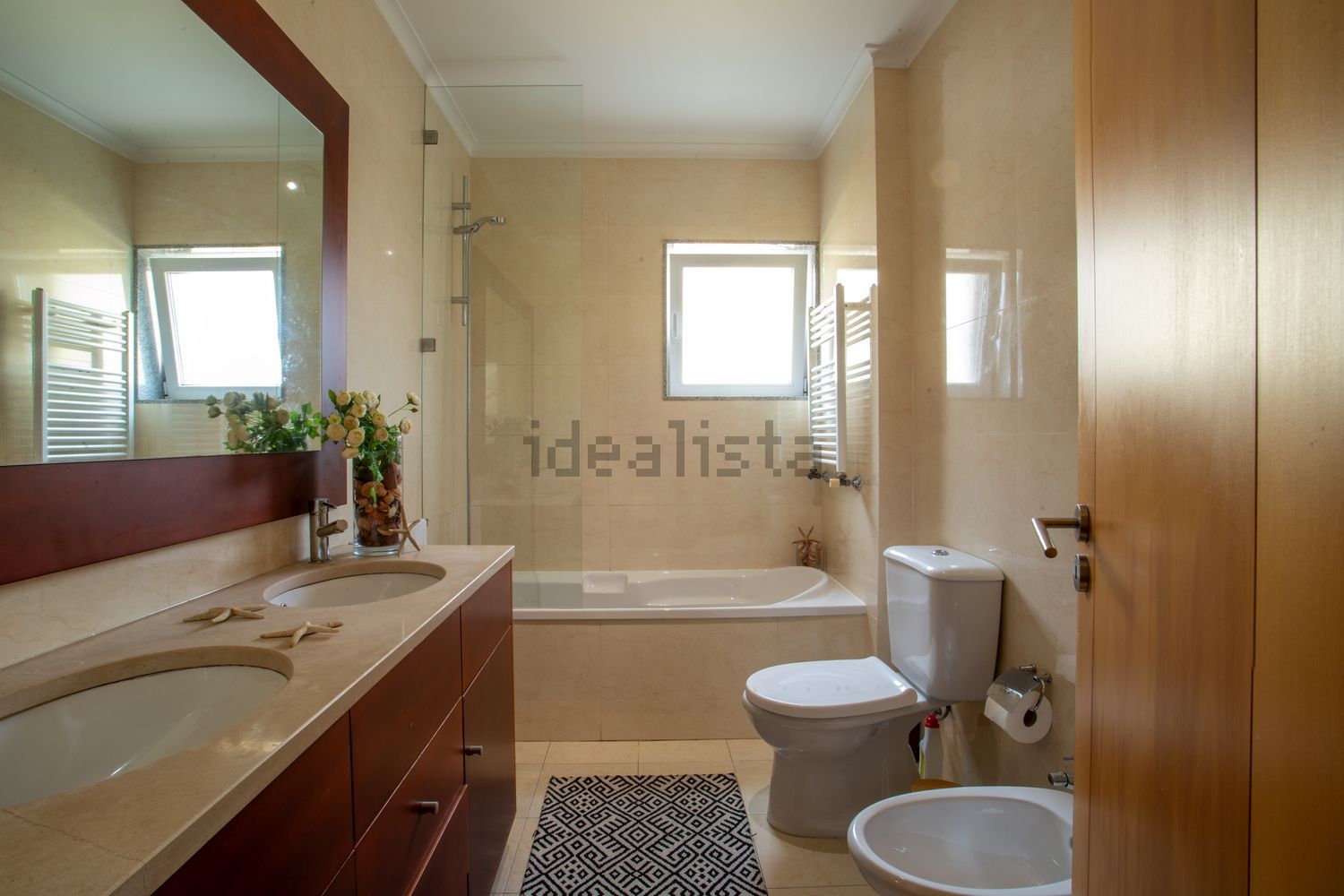 双拼别墅出售在Rua Padre Cid, 311 - 卫生间