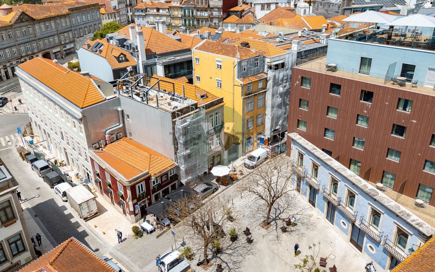 公寓 t1出售在Praça de Carlos Alberto, 88 - 照片