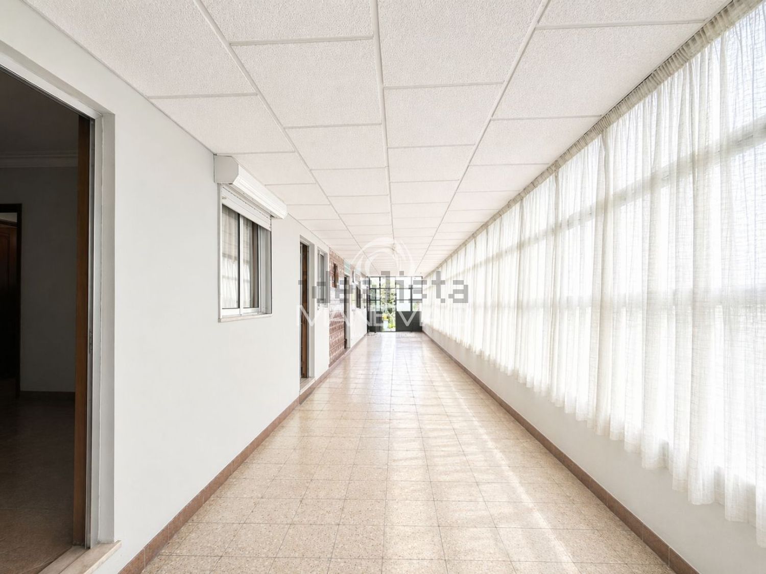 小楼房或独栋别墅出售在Rua da Escola do Viso, 9 - 过道