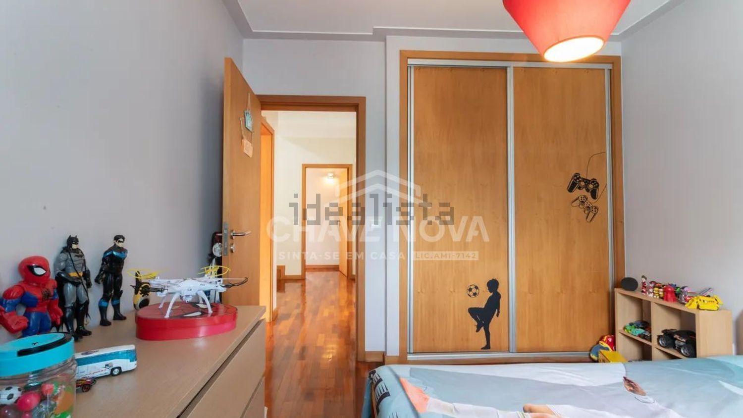 小楼房或独栋别墅出售在Rua Santa Marinha - 卧室