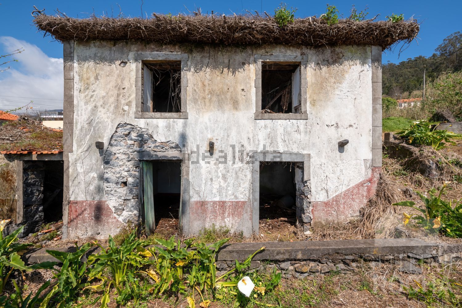 小楼房或独栋别墅出售在 Arco da Calheta - 外立面