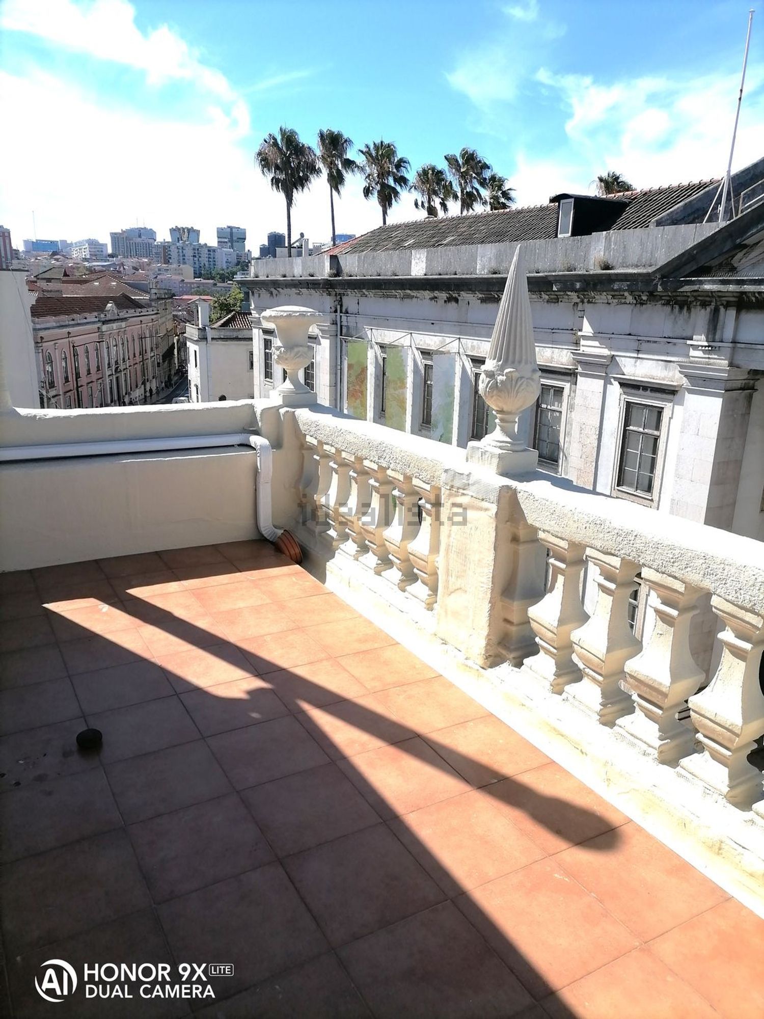 出租公寓 t2在Rua da Escola Politécnica, 83 - 阳台