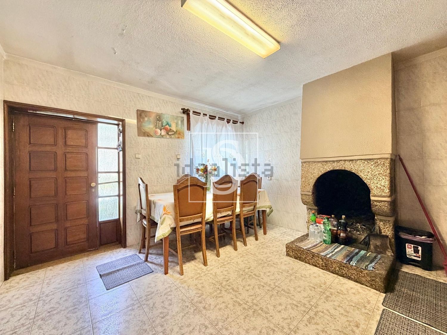 小楼房或独栋别墅出售在 Vila Caiz - 餐厅