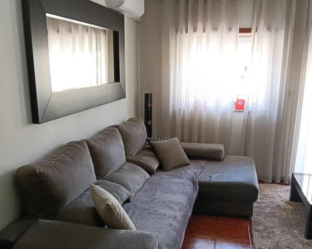 公寓 t3出售在Avenida Dom Egas Moniz, 1