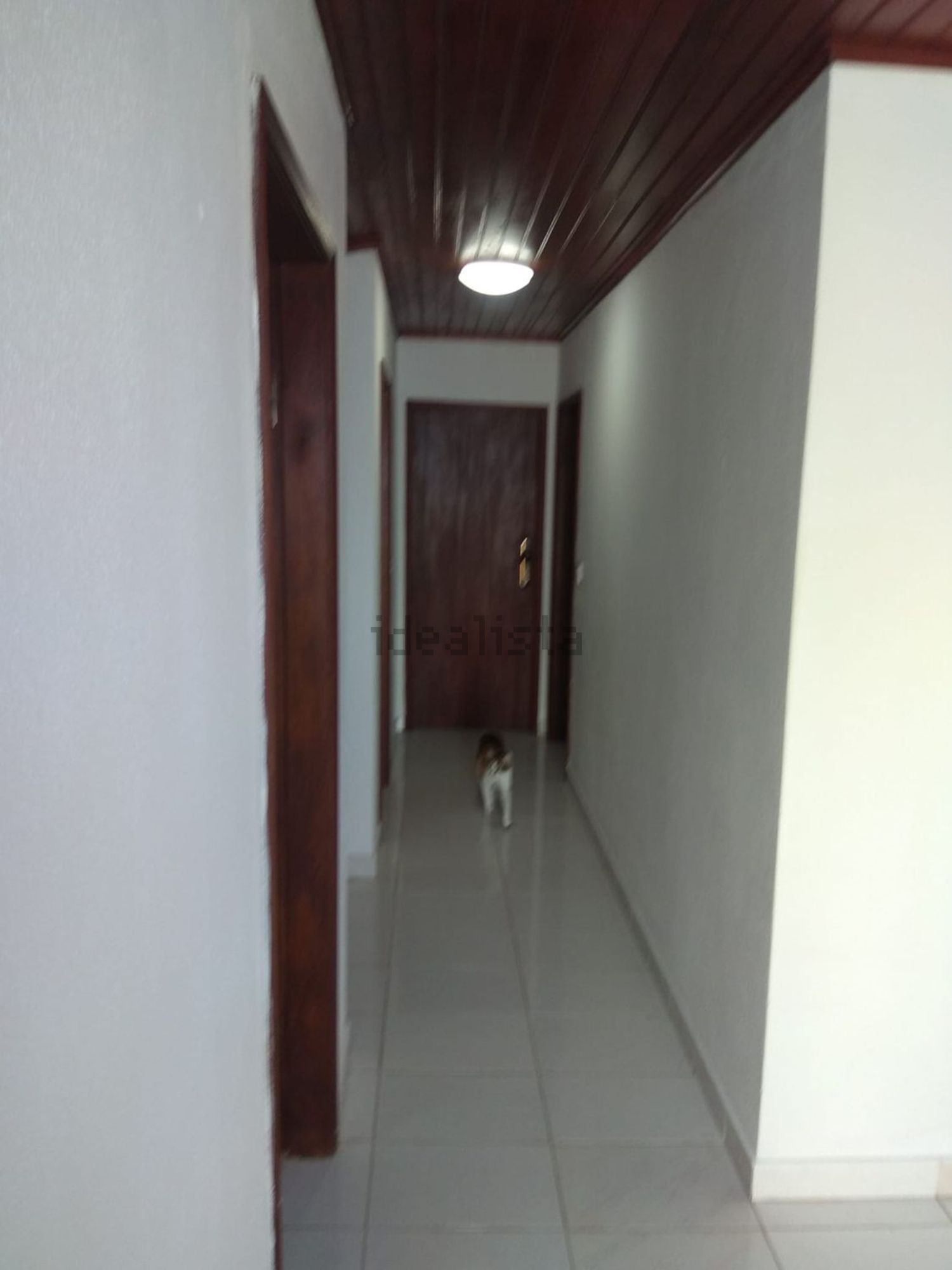 小楼房或独栋别墅出售在Rua Central, 6 - 过道