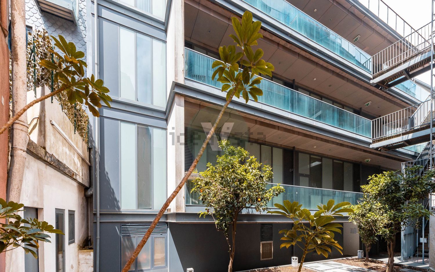 公寓 t1出售在Praça de Carlos Alberto, 88 - 视线
