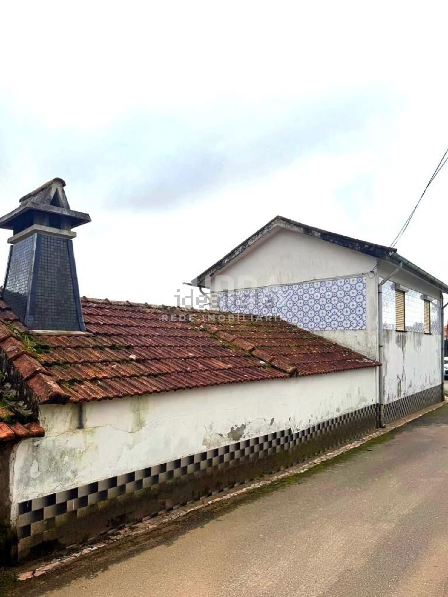 小楼房或别墅出售在 São João de Ver - 外立面