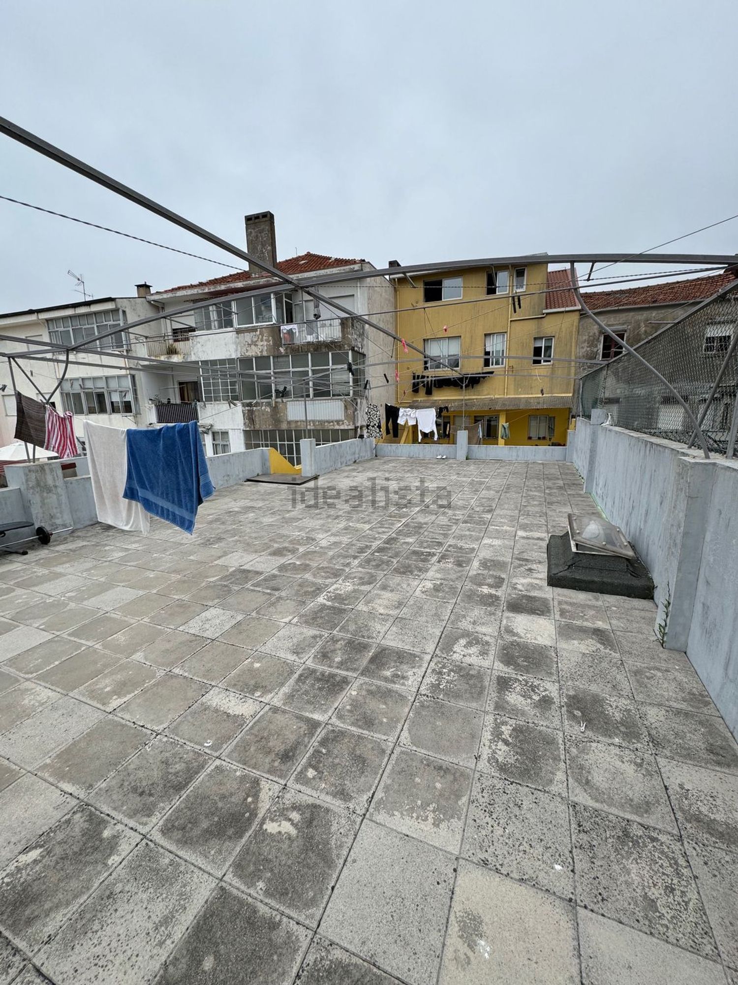 出租房间在Rua de São Dinis, 600 - 照片
