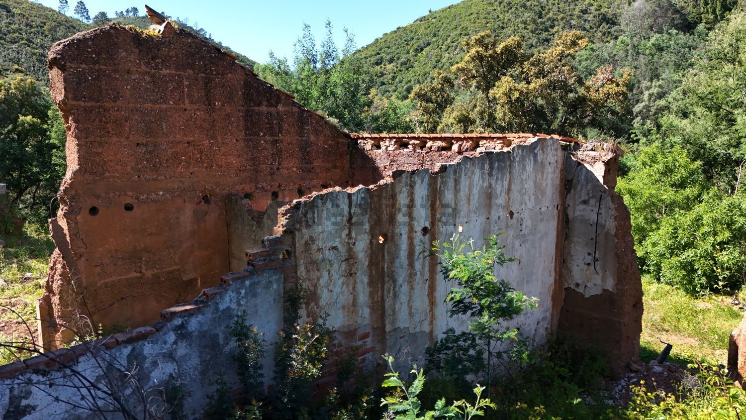 小楼房或独栋别墅出售在 N266 s/n - 视线