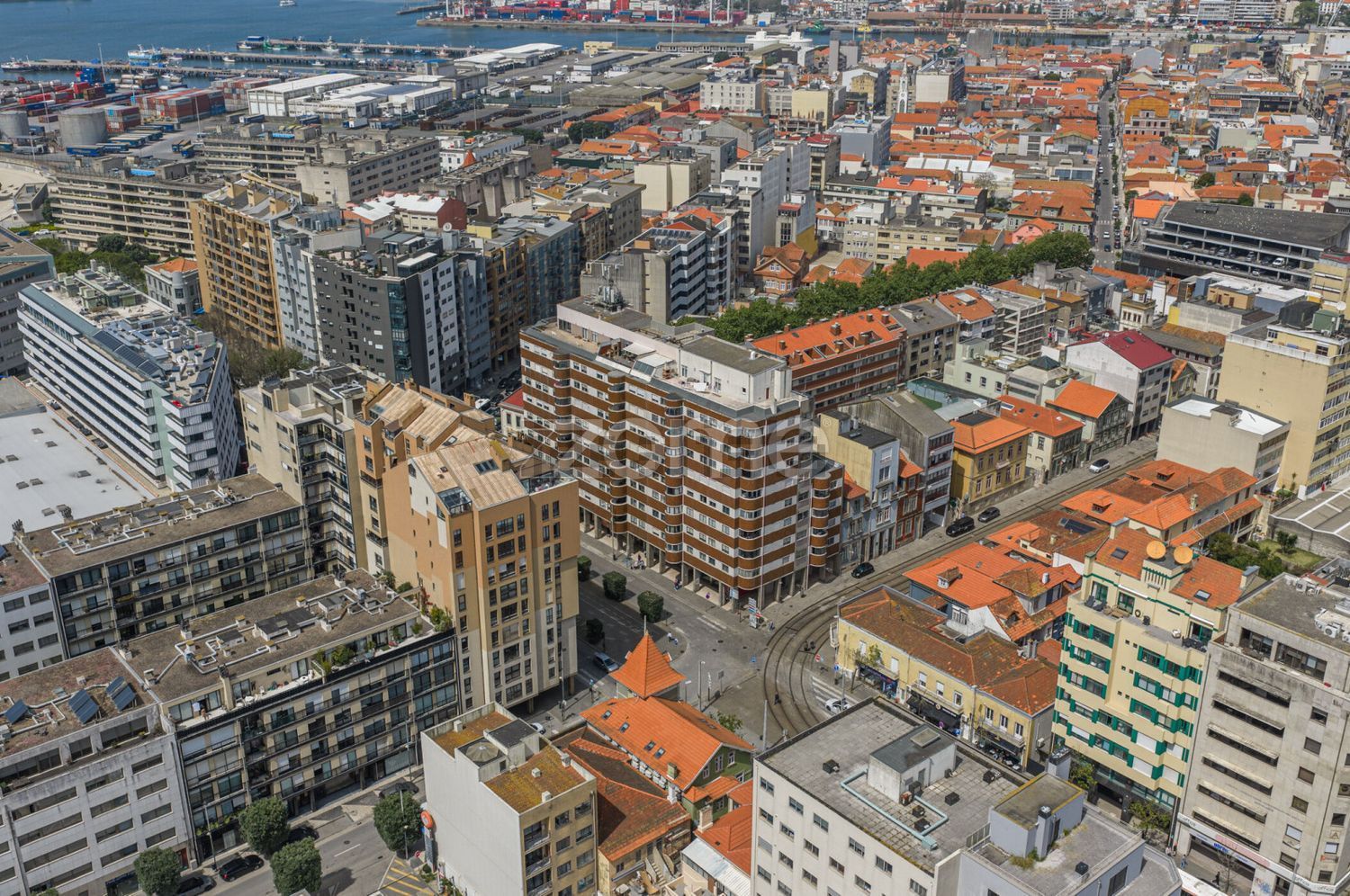公寓 t4出售在Avenida da República, 305 - 详情