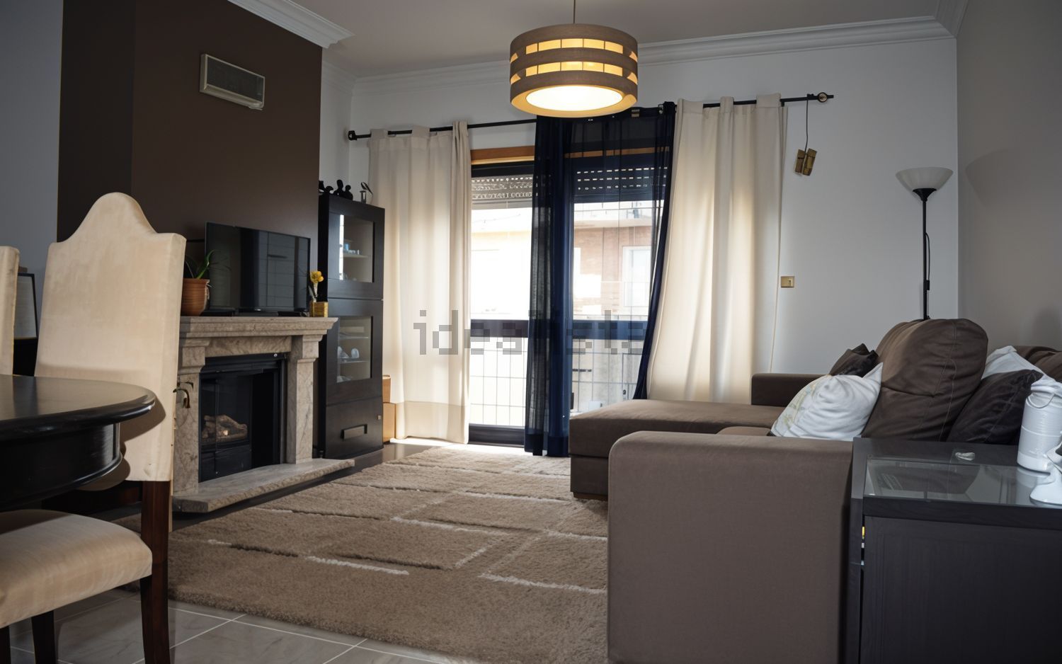 公寓 t3出售在 Carreira - Cidade Jovem - Venda Nova - 客厅