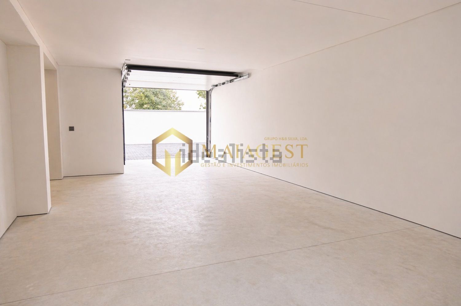 小楼房或独栋别墅出售在Rua Azenha Cima - 居住