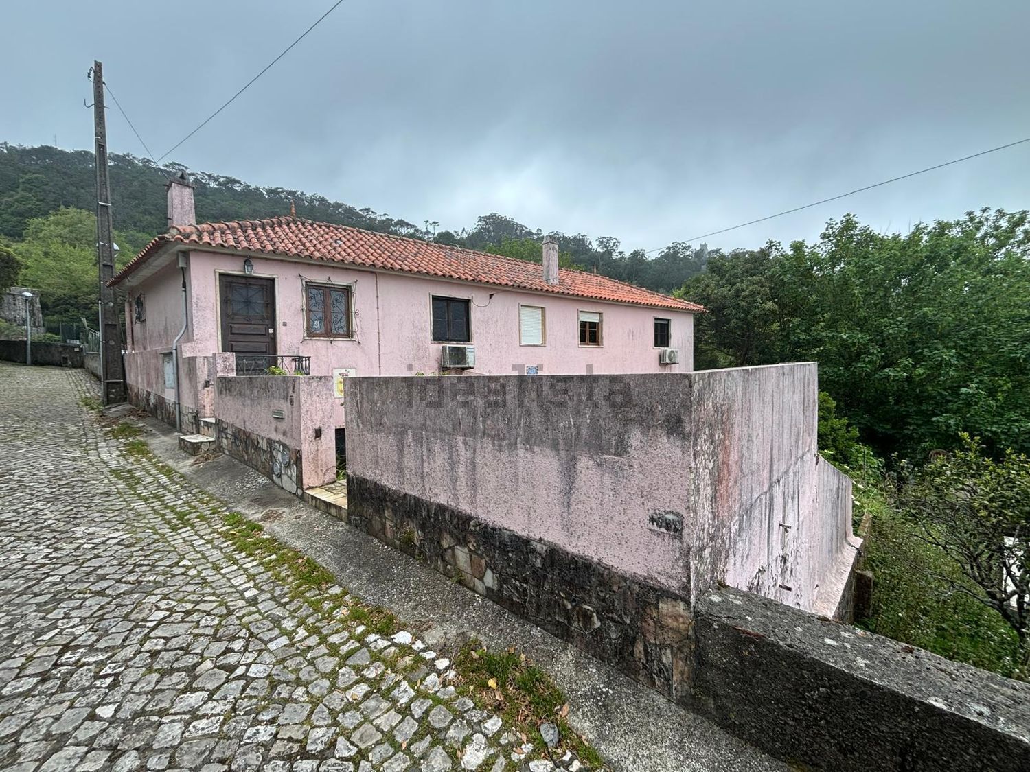 小楼房或独栋别墅出售在Rua Engenheiro José Caetano Salema Garção s/n - 外立面