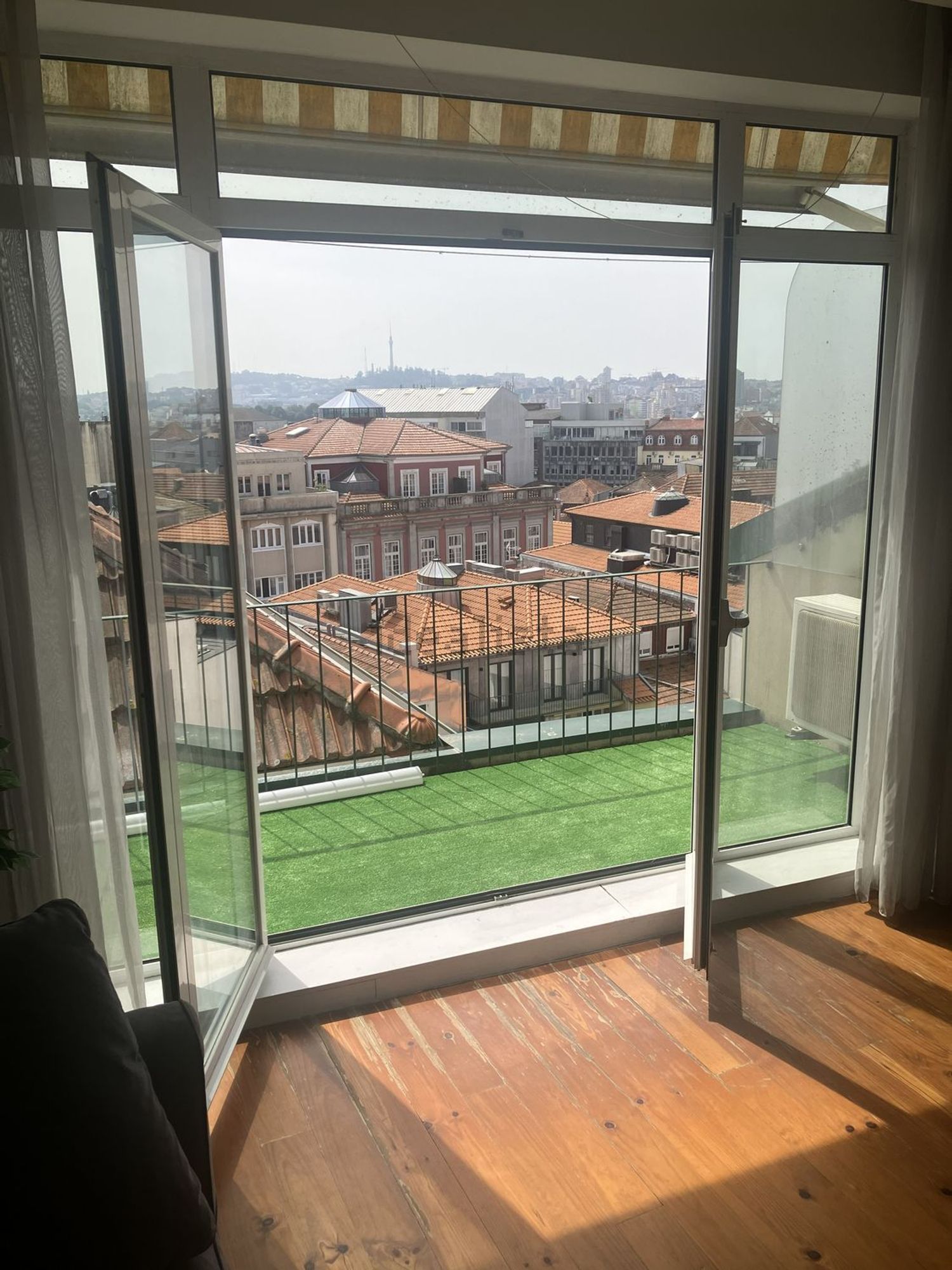 出租公寓 t1在Rua de Santo Ildefonso, 14 - 阳台