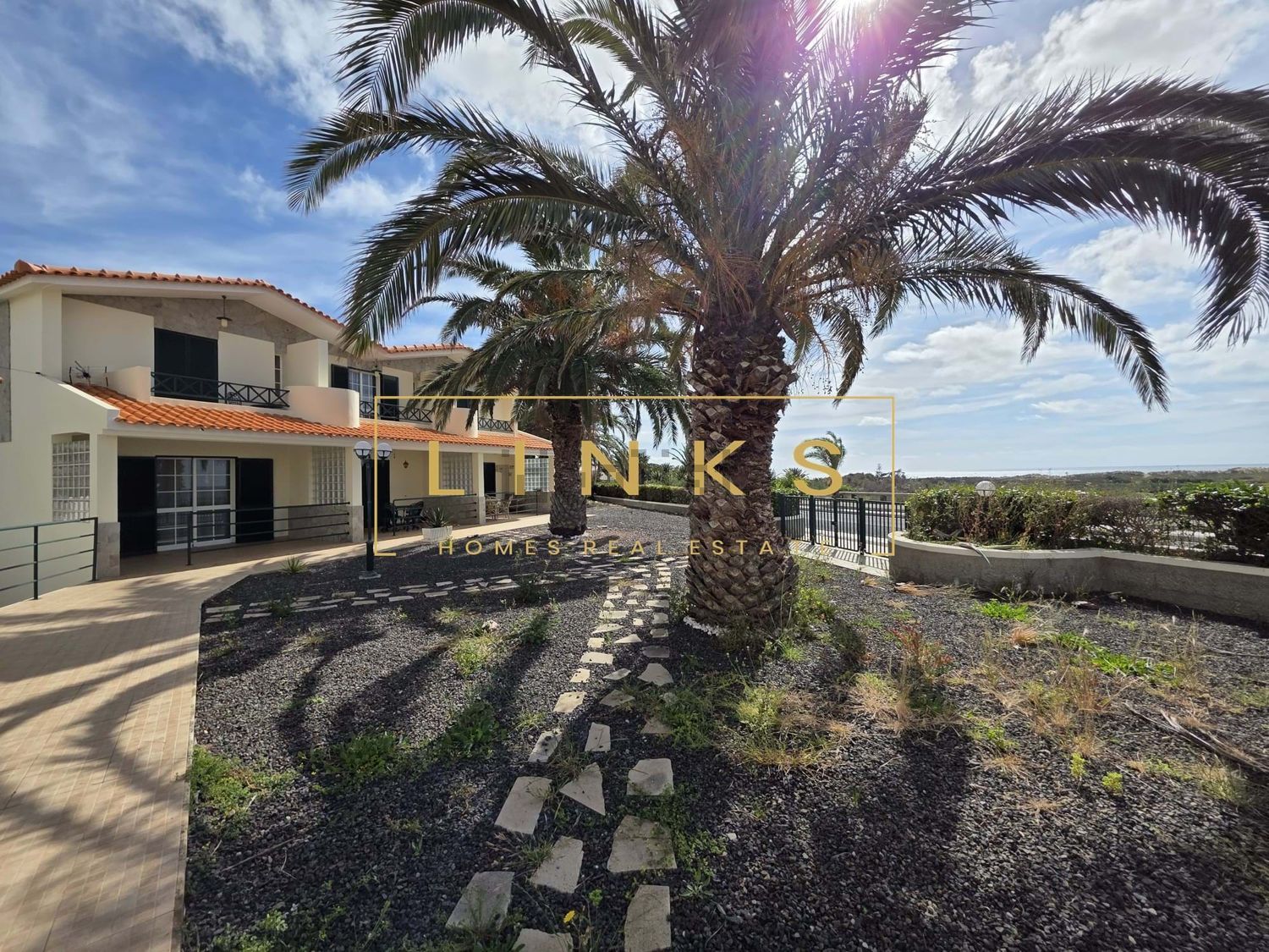 小楼房或别墅出售在 Porto Santo - 外立面