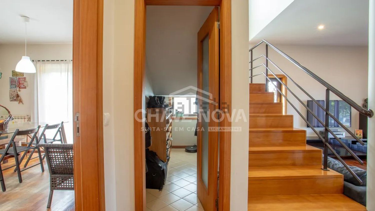 小楼房或独栋别墅出售在Rua de Santa Marinha - 过道