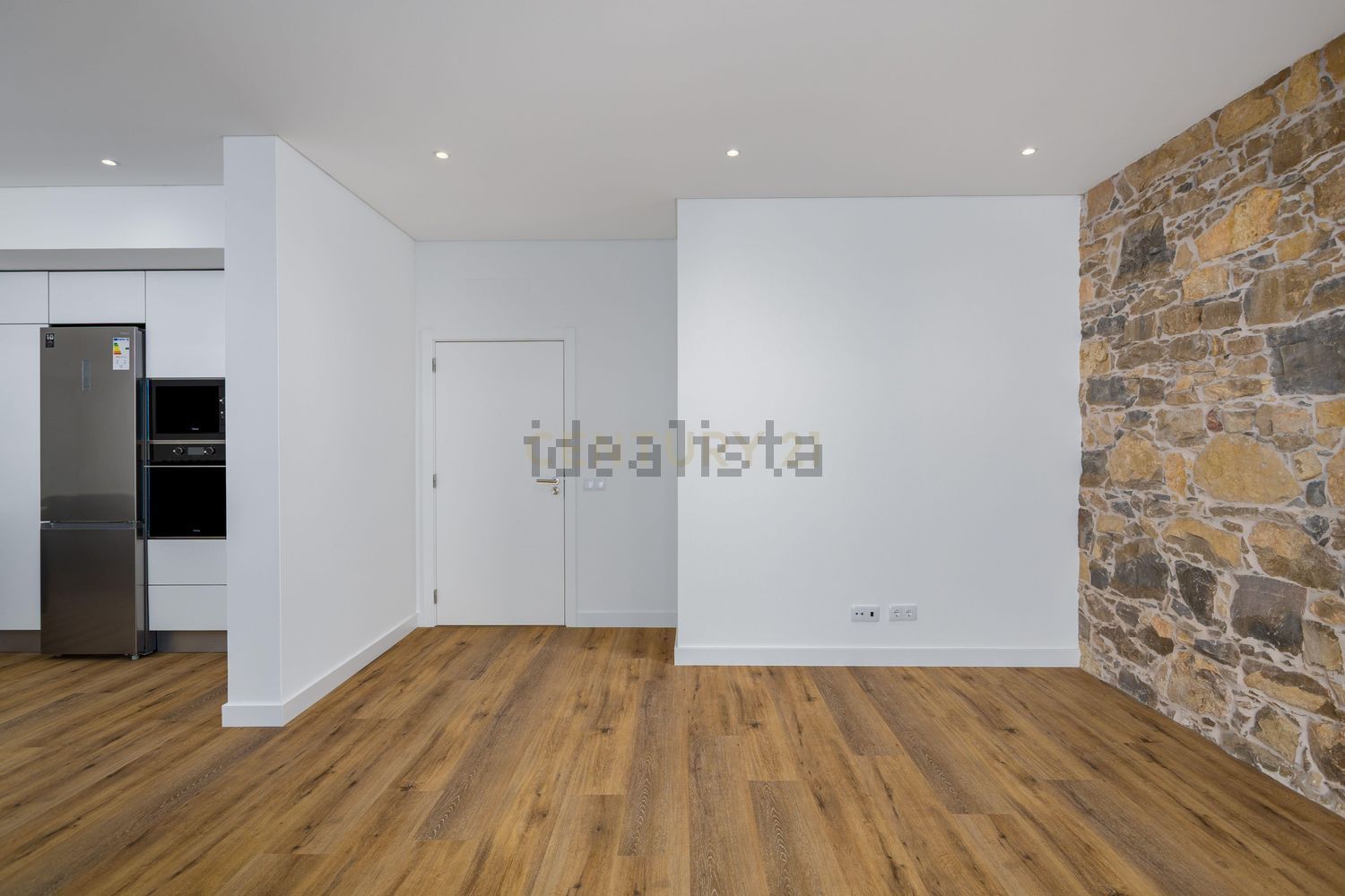 公寓 t3出售在Rua Ascensão Guimarães, 53 - 居住
