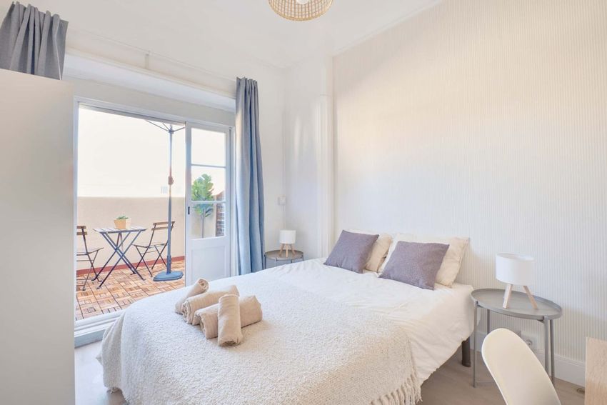 出租房间在Avenida Almirante Reis, 219